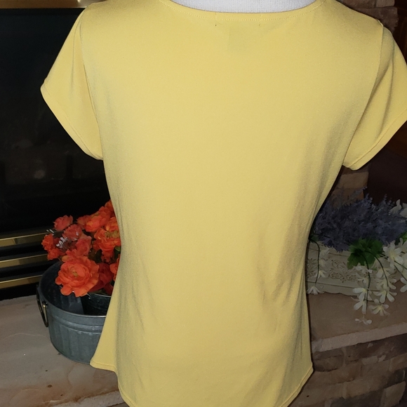 Top - Picture 2 of 5